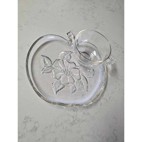 Hazel Atlas Apple Blossom Glass Plates and Cups Vintage dining‎ Set of 4 - Picture 2 of 8